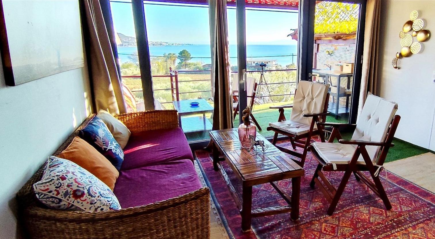 דירות לאוטרה אדיפסאו Cozy House With Amazing View! מראה חיצוני תמונה