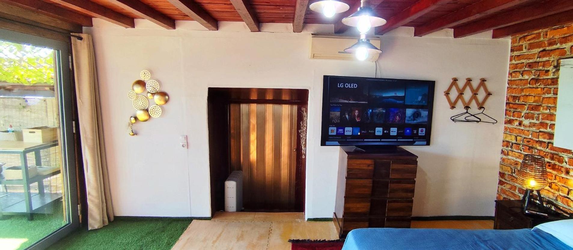 דירות לאוטרה אדיפסאו Cozy House With Amazing View! מראה חיצוני תמונה