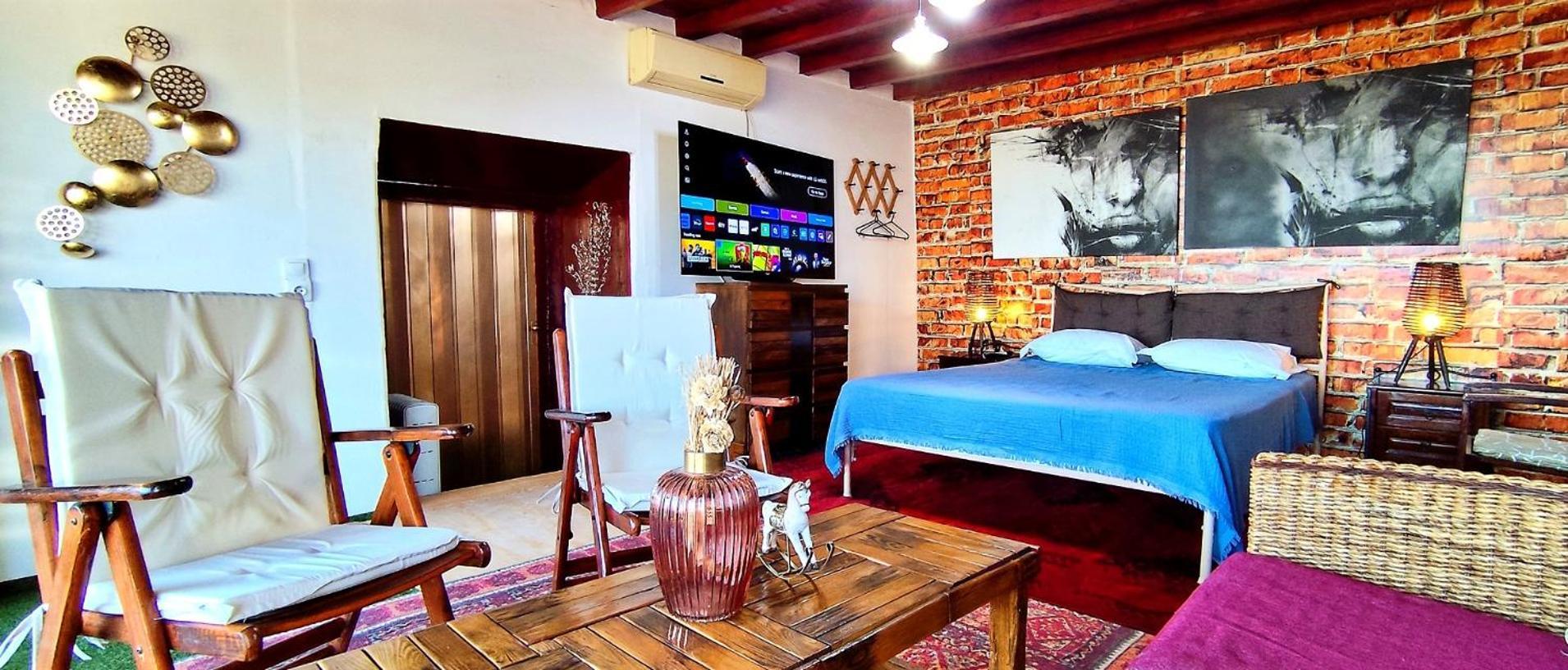 דירות לאוטרה אדיפסאו Cozy House With Amazing View! מראה חיצוני תמונה