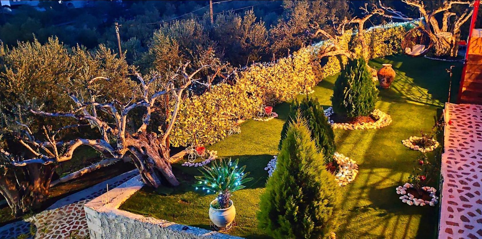 דירות לאוטרה אדיפסאו Cozy House With Amazing View! מראה חיצוני תמונה